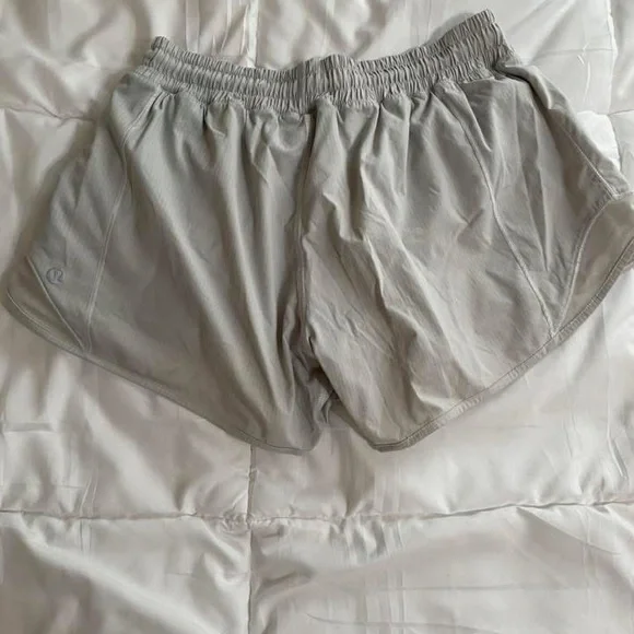 Lululemon Low rise hotty hot 4” - Picture 2 of 2